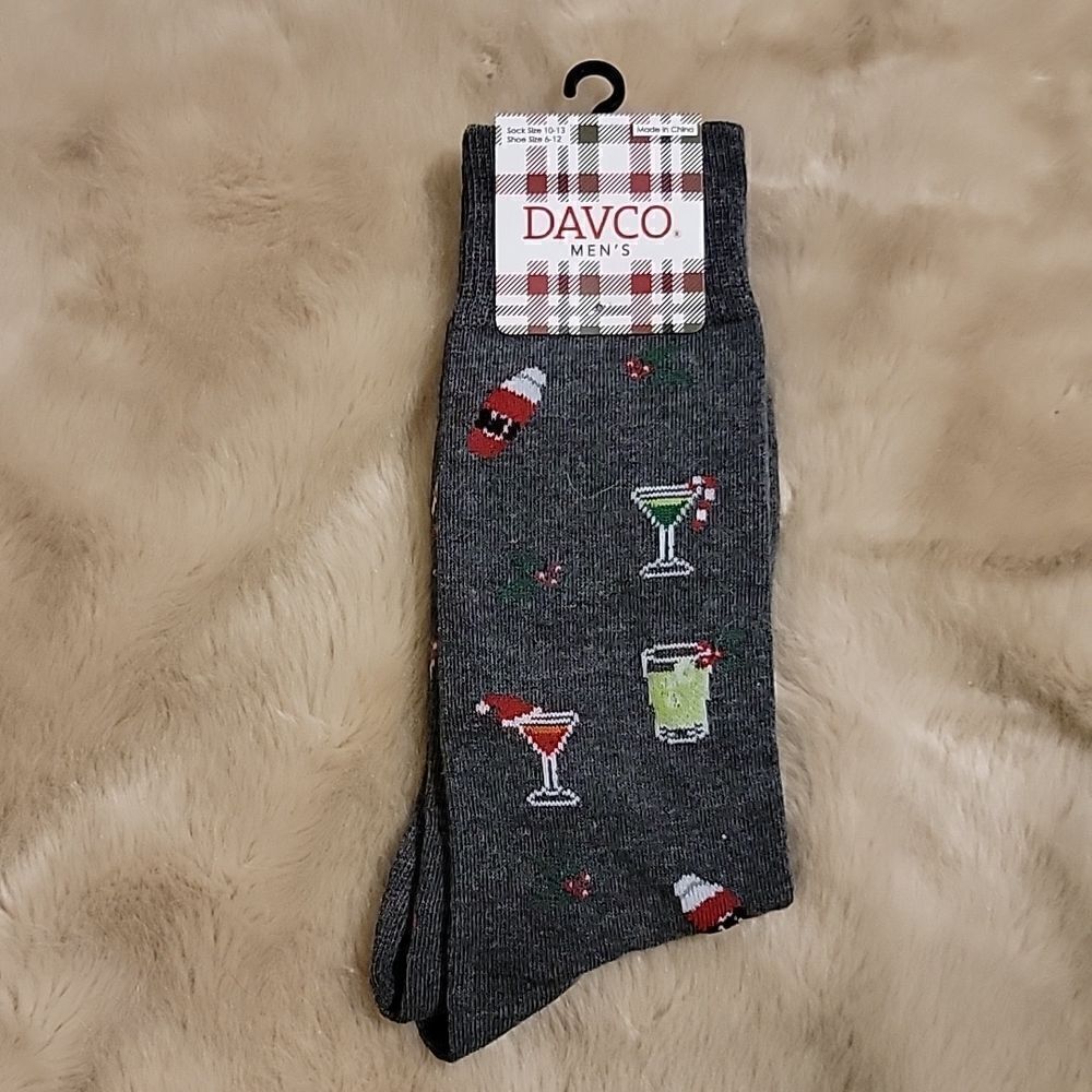 MEN'S DAVCO CHARCOAL GRAY FESTIVE DRINKS CHRISTMAS HOLIDAY CASUAL SOCKS - NEW!